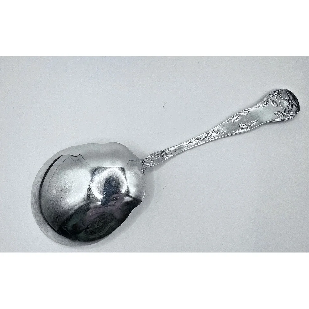 1877 Niagara Falls Silver Co Silverplate Berry Serving Spoon Wild Rose Large